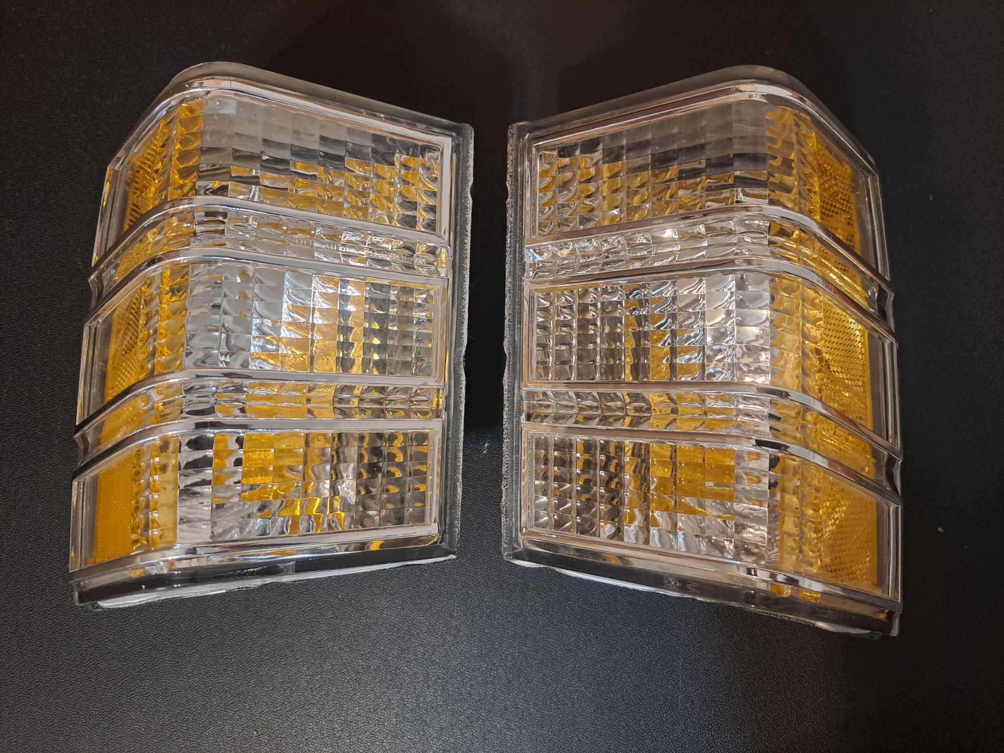 1979 Monte Carlo Front Signal Light Set OEM-American