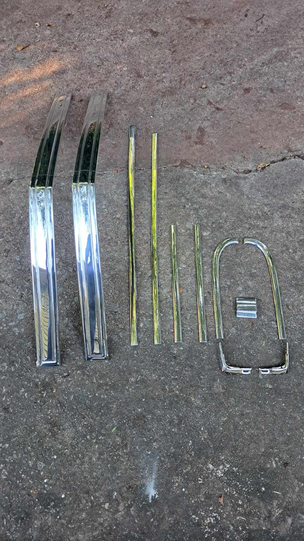 1981-1988 Cutlass - Custom Vinyl Top Trim Molding Set