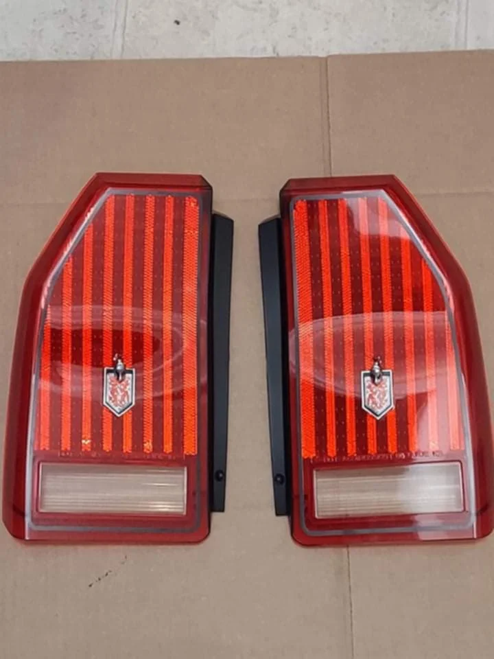 1987-1988 Monte Carlo Tail Lamp Lens Set with Emblems